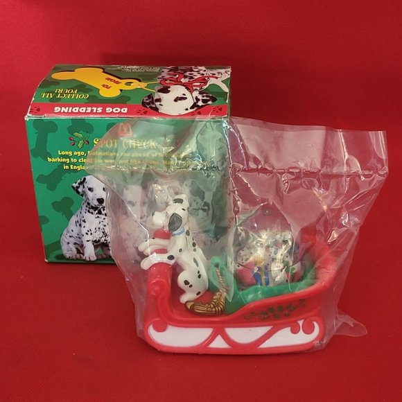 VTG McDonald’s Dalmatians Snow Globe Dome Toy Disney Dog Sledding 1996 NIB - Picture 2 of 12